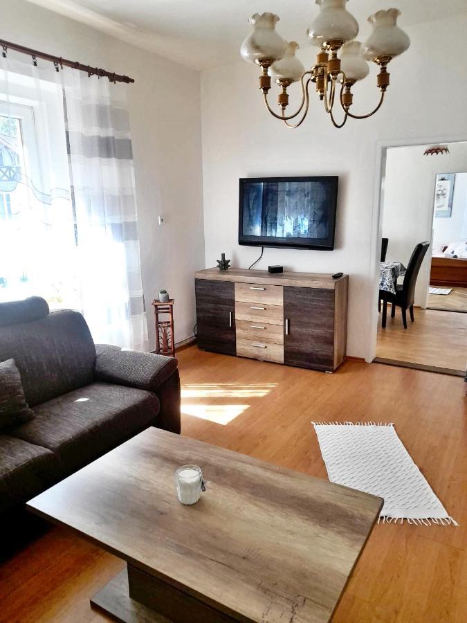 Apartman Isabel Дечин Экстерьер фото